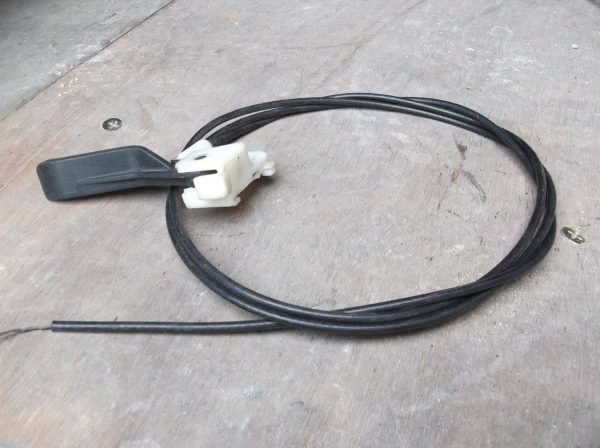Bonnet release cable 2 Lever type